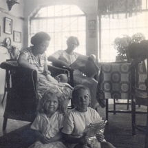 19270109 Malang - op visite bij wie 01
